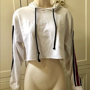 Women’s Fashion Q Sweatshirt